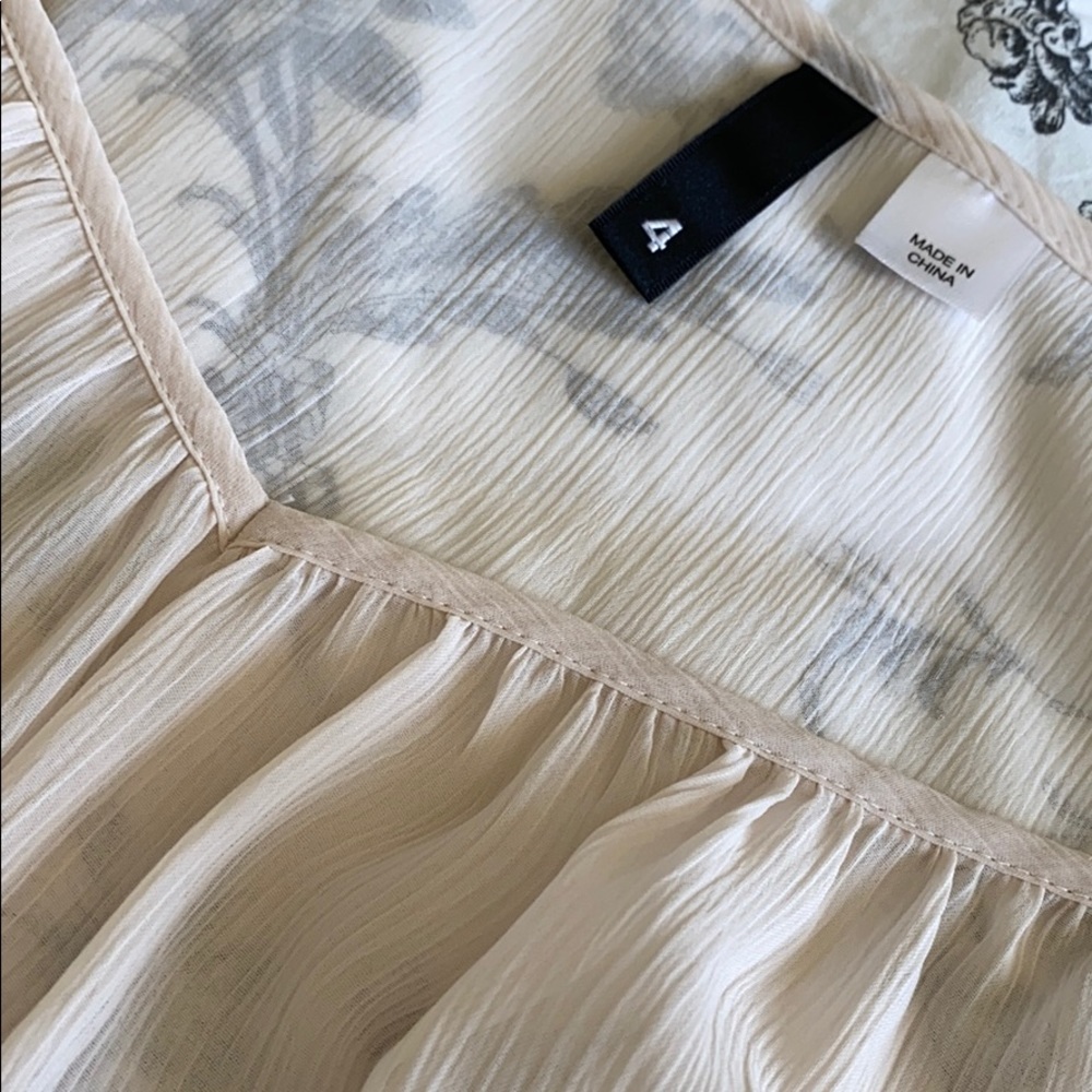 H&M Top - Picture 2 of 2